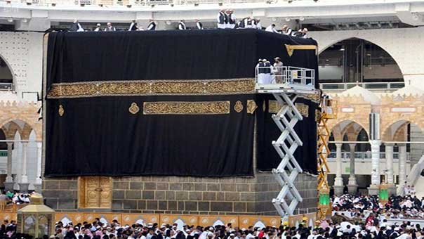 السلطات السعودية تتجرّأ على الكعبة المشرّفة وتنوي تعديل معالمها