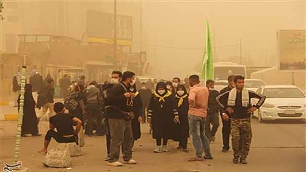 بالصور: عاصفة ترابية تضرب النجف الأشرف بالتزامن مع أربعينية الإمام الحسين(ع)