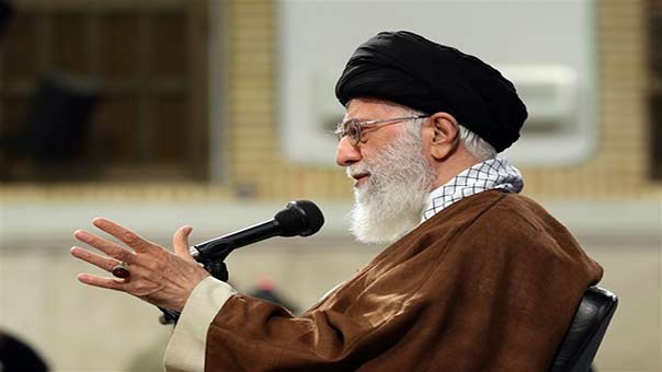 الامام الخامنئي يدعو المسؤولين لبذل أقصى الجهود لمساعدة المتضررين من الزلزال