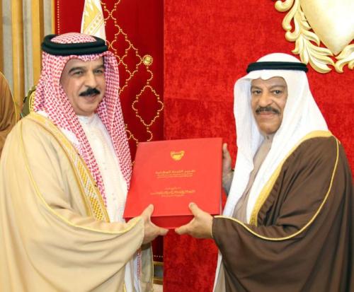 الموسوي : ما الذي نتوقعه من ملك يشكر مرتكبي الجرائم؟!

