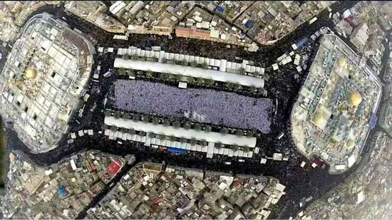 يا حسين نداء ملايين الزوار الذين احتشدوا في كربلاء لاحياء أربعينية الحسين &rsquo;ع&rsquo;