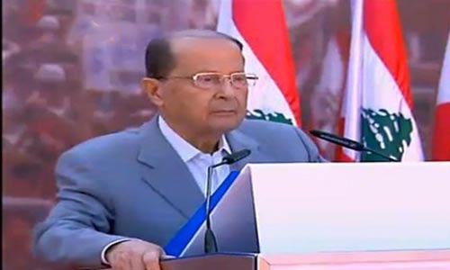 التيار الوطني الحر يملأ الطريق الى قصر بعبدا..والعماد عون يجدد المطالبة بقانون نسبي وبرئيس لا يكون دمية بيد أحد

