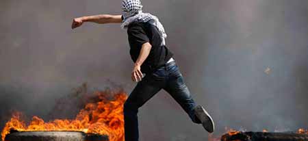 &rsquo;هآرتس&rsquo;: موجة العنف قد تستمر فترة طويلة