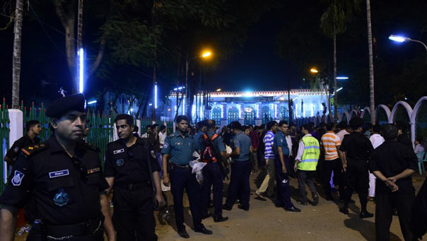 استشهاد العشرات في تفجيرات إرهابية خلال إحياء ذكرى عاشوراء في باكستان وبنغلادش