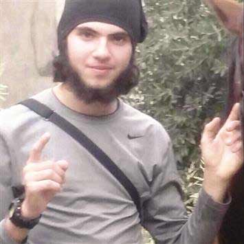 استغلال الشباب الطرابلسي مستمر.. نجل عمر بكري فستق قتيلٌ في سوريا