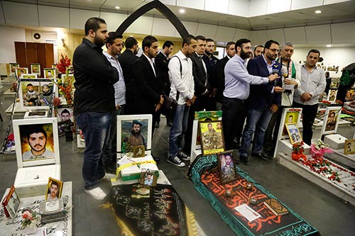 في يوم الشهيد: وفد من المنظمات الطلابية اللبنانية والفلسطينية والسورية زار روضة الشهداء
