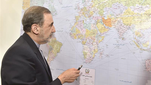 ولايتي: ايران لن تتخلى أبداً عن الرئيس الأسد والعراق والمقاومة في لبنان وفلسطين