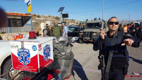 حالة رعب صهيونية بعد إصابة 4 عسكريين صهاينة بينهم ضابط كبير في عملية دهس جنوب نابلس