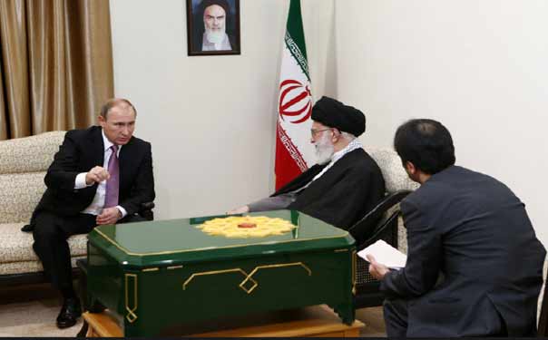 ماذا يوجد بالصندوق الاخضر الذي جلبه بوتين معه الى طهران؟

