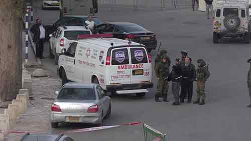 نيران قناص فلسطيني تصيب مركبة صهيونية في الخليل... و&rsquo;نتنياهو&rsquo; يستعين بوحدات خاصة لحماية المستوطنين