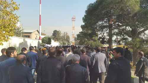 تشييع الشهيد آبادي بعد صلاة الجمعة في طهران