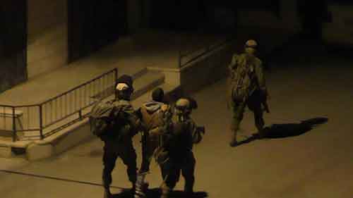 اعتقالات ومواجهات في القدس والضفة والزوارق الصهيونية تستهدف الصيادين شمال غزة