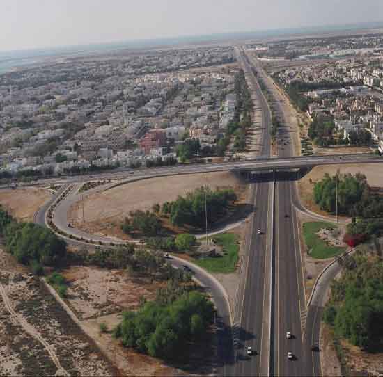 الجُبيل: فصل معلم بتهمة الإساءة للمملكة وآخر تعاطف مع الشيخ النمر