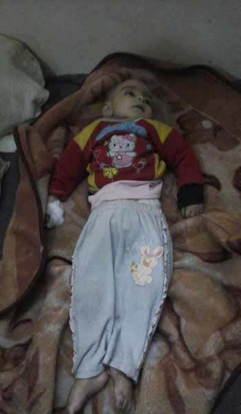 حقائق جديدة عن حصار الفوعة وكفريا .. وفاة طفلة رضيعة نتيجة نقص العلاج والادوية