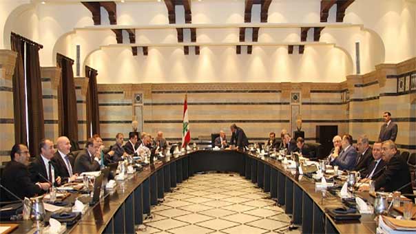 مجلس الوزراء يقر بند التعيينات العسكرية ويحدد الثلاثاء المقبل موعدا جديدا لانعقاده