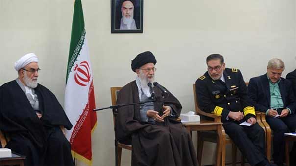 الامام الخامنئي: الامام الراحل هو رمز الثورة الاسلامية ومقارعة الاستكبار وقضية فلسطين والتمسك بالإسلام من مبادئنا


