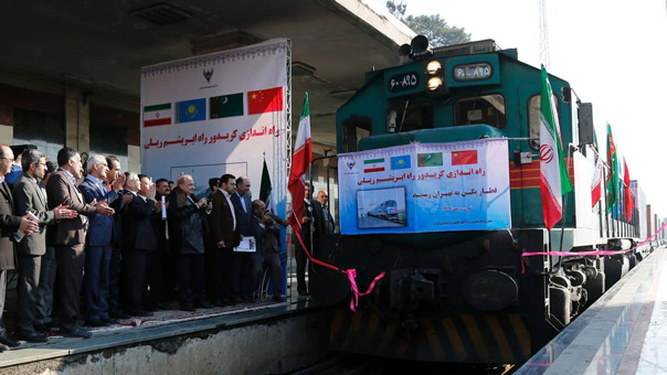 أول قطار صيني يصل إلى طهران لإحياء طريق الحرير