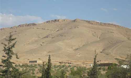 الجيش السوري يسيطر على مرتفع في القلمون الشرقي ويقتل قياديا من الارهابيين في اللاذقية