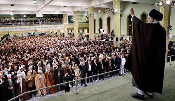 الإمام الخامنئي يدعو الشعب الايراني للتصدي لمحاولات العدو اختراق الانتخابات

