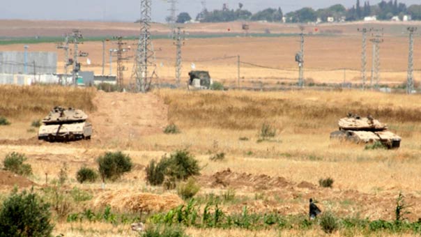 استنفار صهيوني على حدود غزة.. واعتقالات بالجملة خلال مداهمات بالضفة والقدس