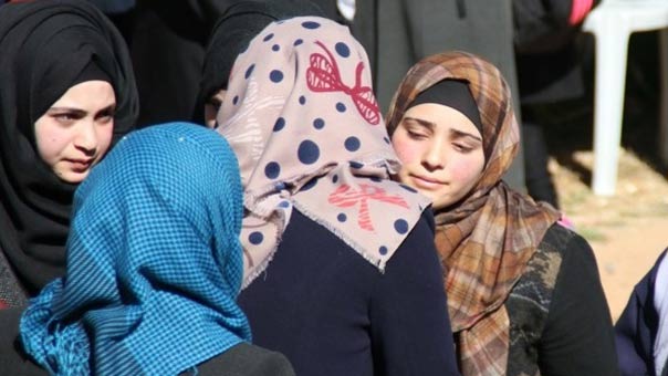 الطفلة ’كلزار’: اختطفتها رصاصات الاحتلال.. بعدما أوصت توأمها تقبيل يد والدها