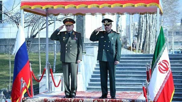 وزير الدفاع الروسي في طهران حاملاً رسالة من بوتين