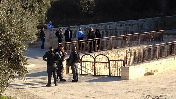 مواجهات واعتقالات خلال اقتحام الاحتلال لعدد من مدن الضفة.. والمستوطنون يواصلون استباحتهم لـ&rsquo;الأقصى&rsquo;