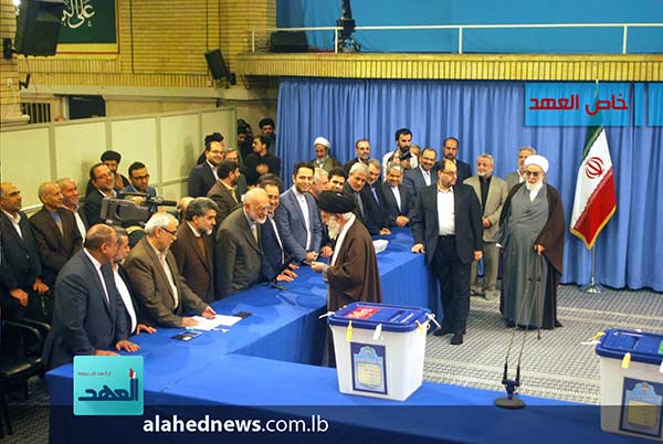 بالصور: &rsquo;العهد&rsquo; في حضرة الإمام الخامنئي خلال إدلائه بصوته في الإنتخابات