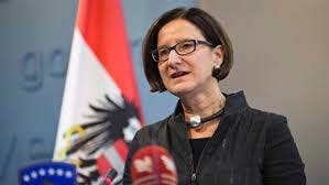 تأجج الخلاف حول سياسة الهجرة بين النمسا واليونان والأخيرة ترفض استقبال وزيرة داخلية فيينا