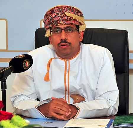 سلطنة عمان مع تطوير العلاقات الثقافية مع إيران