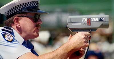 أستراليا تشن حرباً على عصابات الدراجات النارية