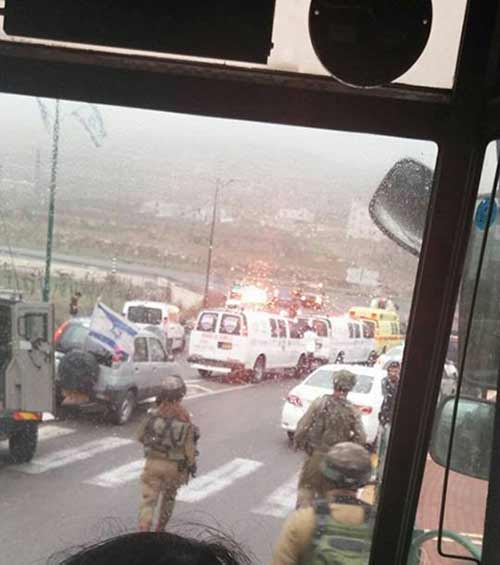 استشهاد 3 فلسطينيين وجرح صهيونيين أحدهما ضابط في عمليتي دهس وإطلاق نار قرب الخليل