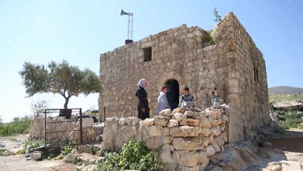 في فلسطين المحتلة.. أطلبوا العلم ولو في مسجد قديم