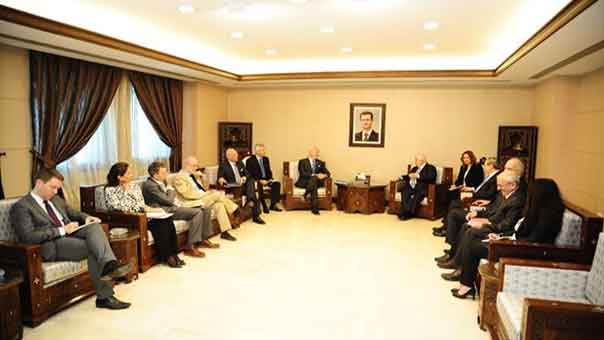 المعلم لدي ميستورا: ملتزمون بحوار سوري دون شروط مسبقة