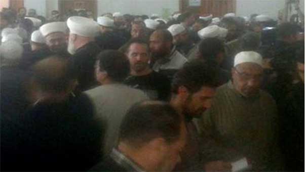 بالصور.. إقبال كثيف للسوريين على صناديق الاقتراع
