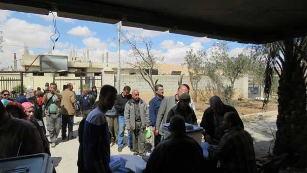 اهالي تدمر يشاركون في الانتخابات البرلمانية السورية