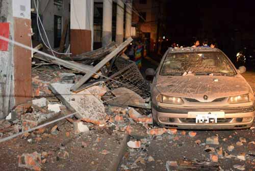 زلزال عنيف بقوة 7,8 درجات يضرب الاكوادور ويخلّف 41 قتيلًا