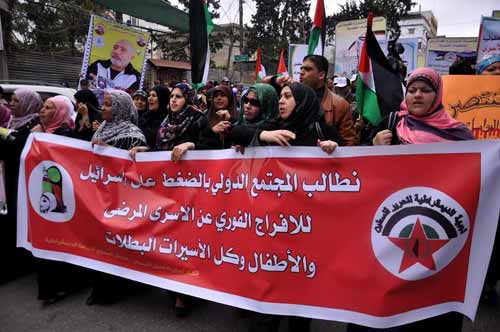 في &rsquo;يوم الأسير الفلسطيني&rsquo; .. تعالي الأصوات المطالبة بتدويل قضية المعتقلين في السجون الصهيونية