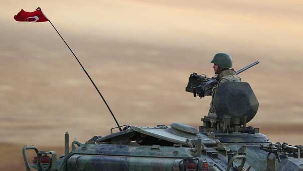 هجوم &rsquo;داعشي&rsquo; على دبابة تركية.. وسقوط قذائف على مدينة كليس الحدودية