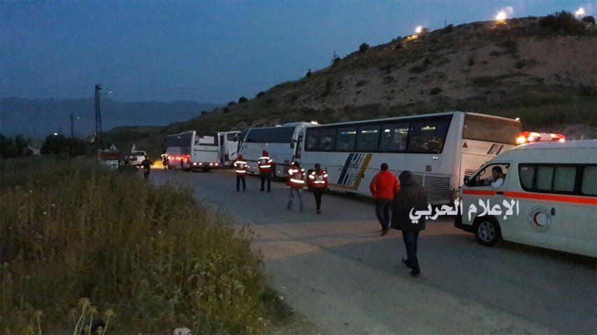 بالصور: وصول حافلات جرحى وعائلات مضايا - الزبداني وكفريا -الفوعة