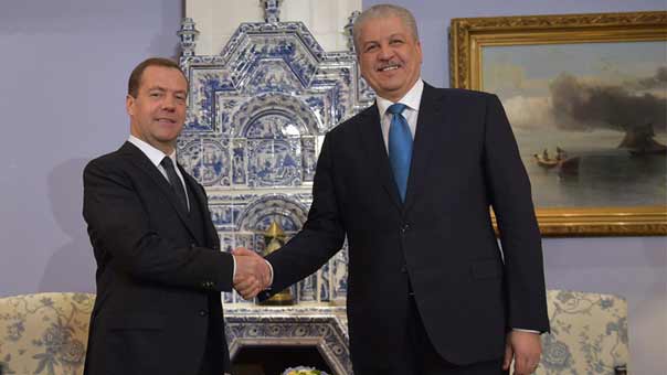 موسكو والجزائر توقعان اتفاقيات بمجالات حيوية