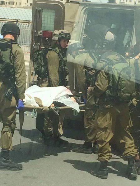 استشهاد فلسطينيين برصاص الاحتلال عند حاجز قلنديا العسكري شمالي القدس المحتلة