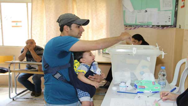 بالصور: الانتخابات البلدية في بيروت والبقاع 