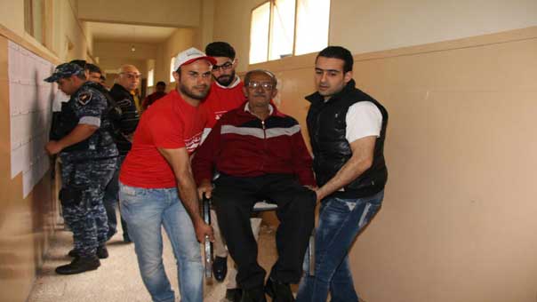 بالصور: الانتخابات البلدية في بيروت والبقاع 