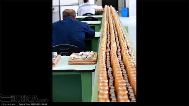 إيران تفتتح مصانع لإنتاج أسلحة فردية متطورة