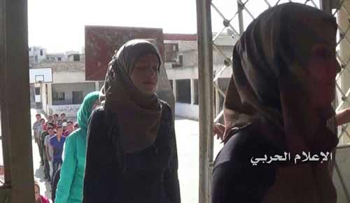 بالصور: الطلاب ببلدتي الفوعة وكفريا في ريف ادلب الشمالي يجرون  امتحانات شهادة الثانوية العامة تحت القصف