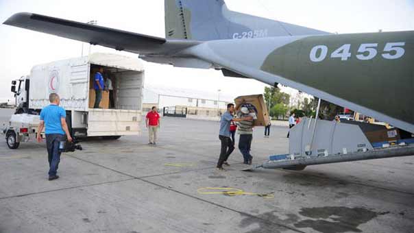 تشيكيا تكسر الحصار الأوروبي على سوريا: طائرة محملة بمساعدات إنسانية تحط في مطار دمشق