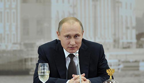 بوتين: كاميرون يبتز أوروبا باستفتاء الخروج من الإتحاد