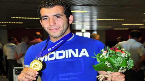 ملاكم سوري ينسحب من بطولة العالم بعد أن أوقعته القرعة مع &rsquo;إسرائيلي&rsquo;