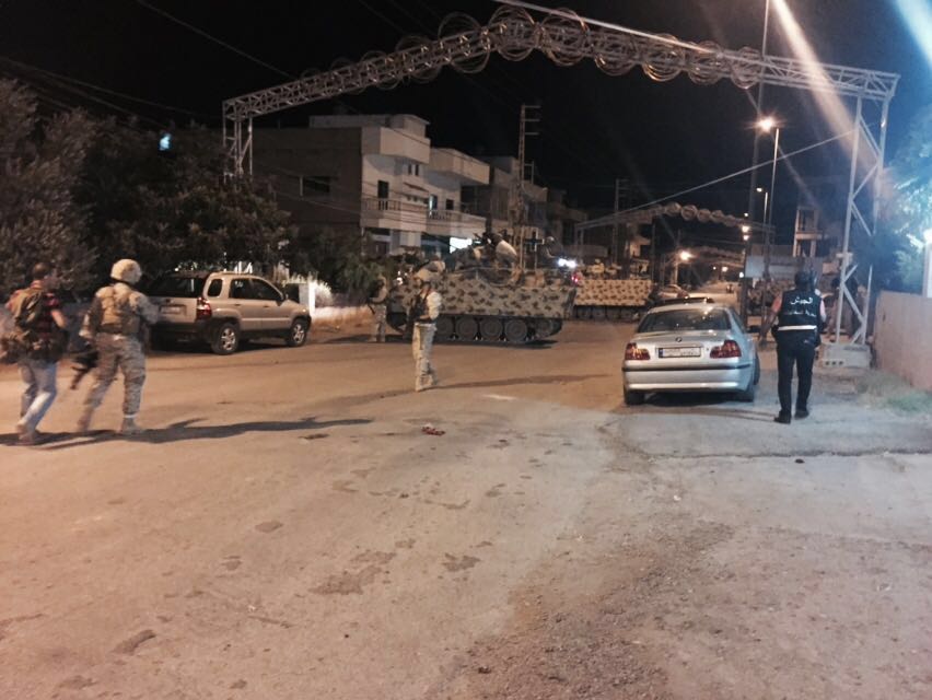 5 تفجيرات ارهابية تستهدف مجدداً بلدة القاع البقاعية والصليب الاحمر ينقل الجرحى الى مستشفيات المنطقة